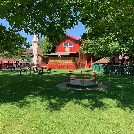 Ferienhaus Spielburg Altötting Exteriör bild