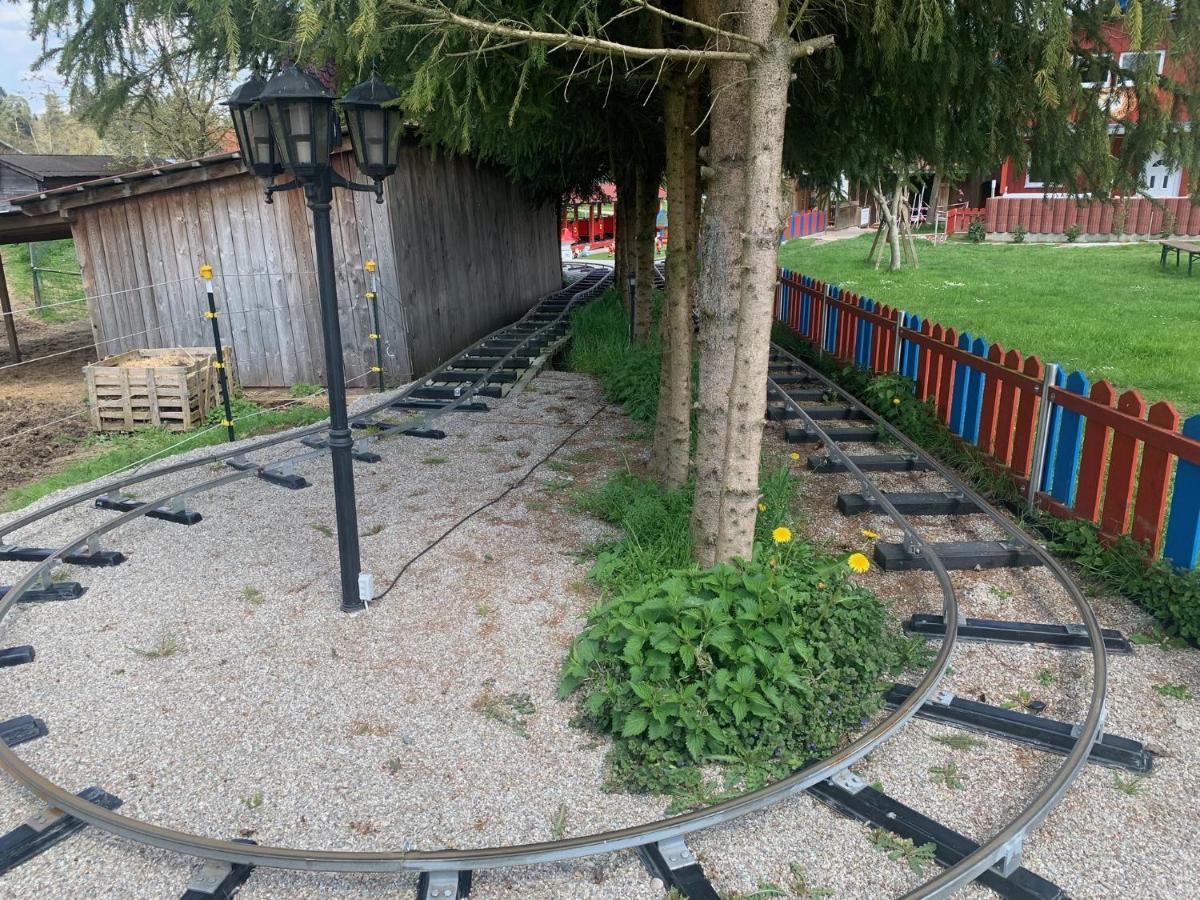 Ferienhaus Spielburg Altötting Exteriör bild