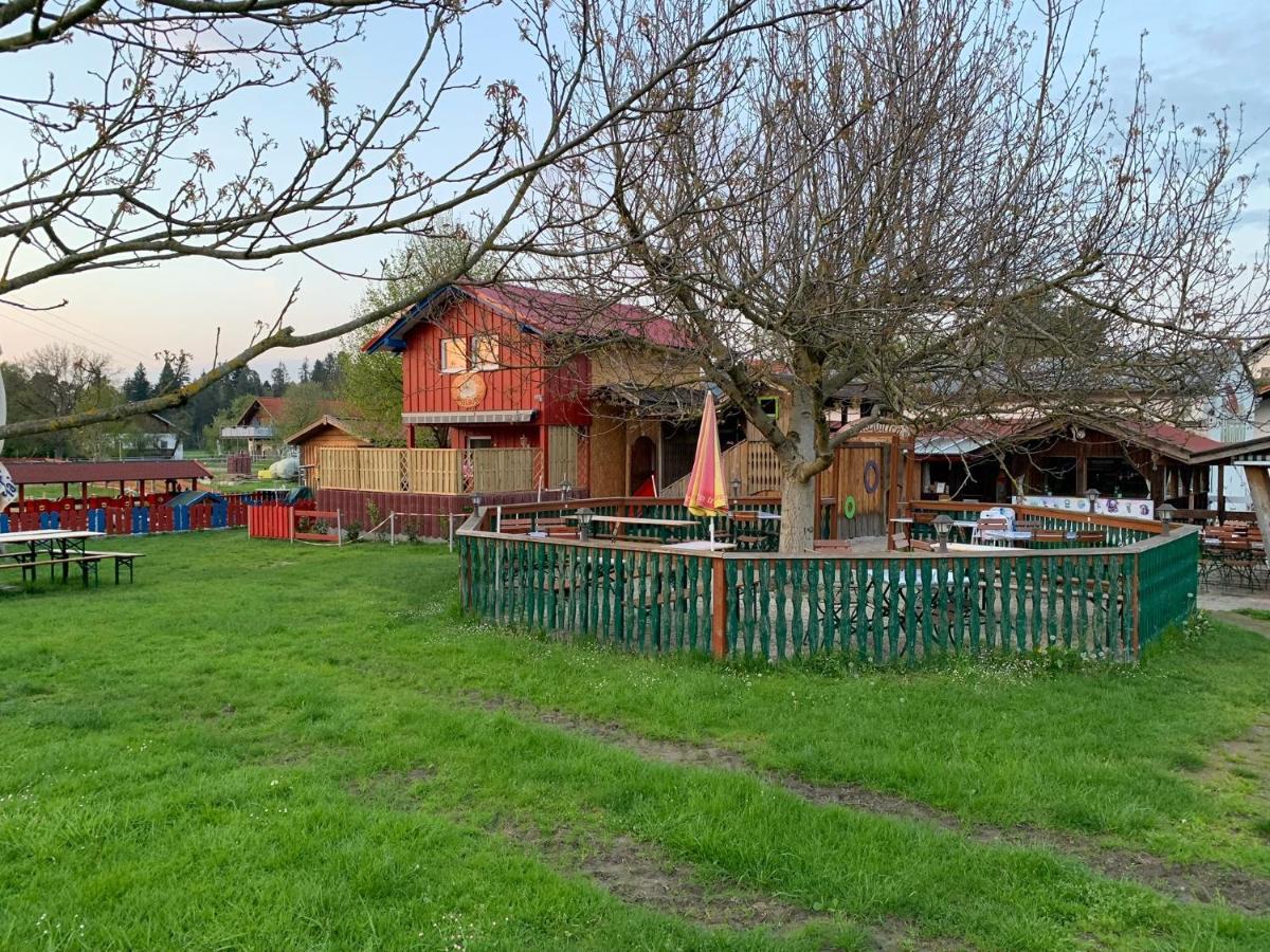 Ferienhaus Spielburg Altötting Exteriör bild